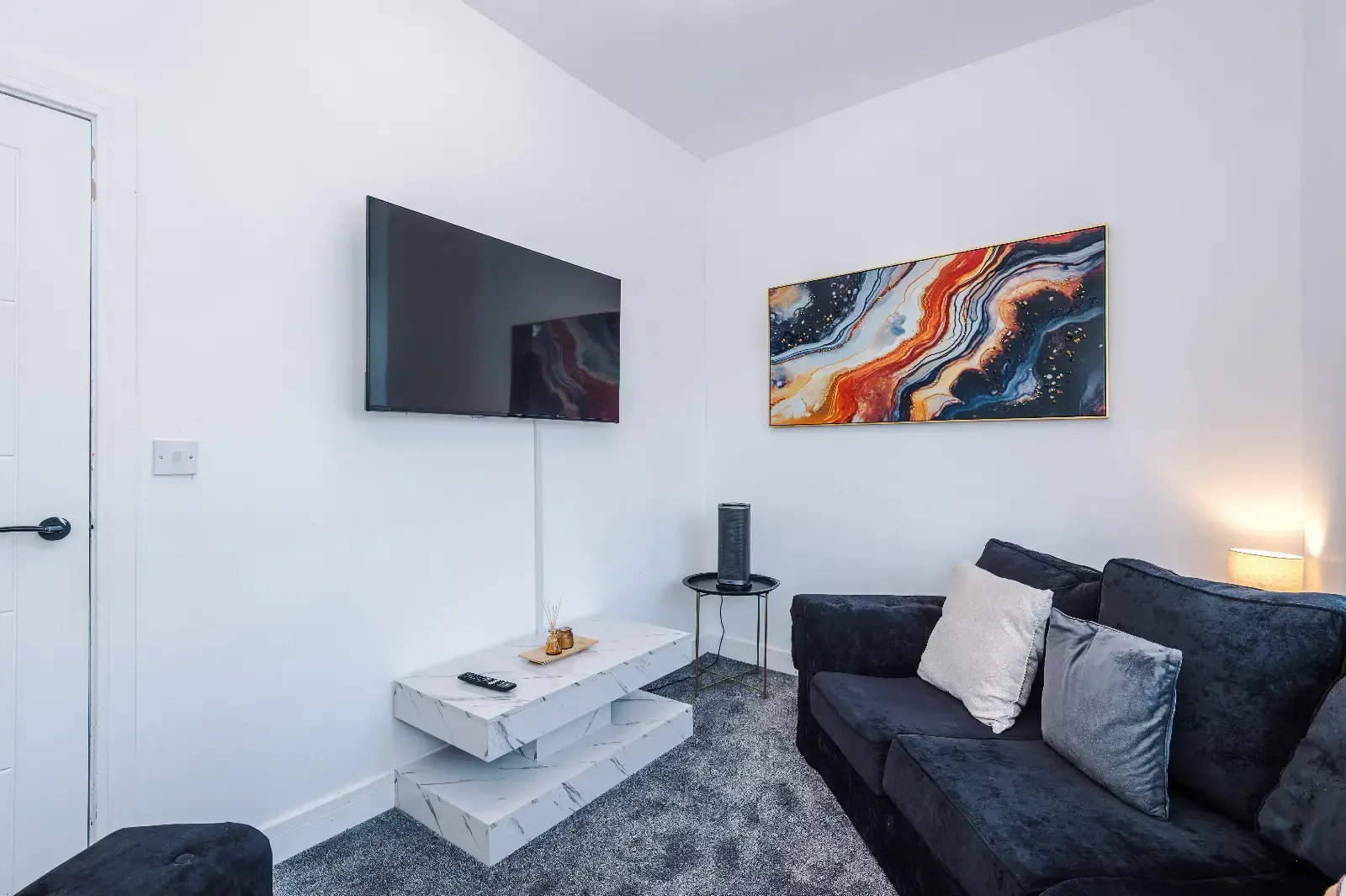 Game Zone | Near Trafford Centre | Sleeps 8 in 470 Liverpool Road, M30 7HZ - Property image 10 - VivreStays