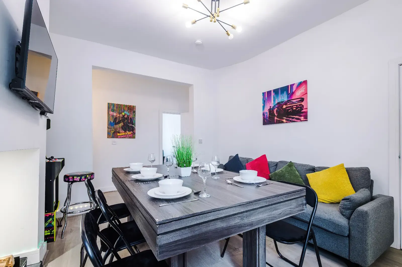 Game Zone | Near Trafford Centre | Sleeps 8 in 470 Liverpool Road, M30 7HZ - Property image 18 - VivreStays