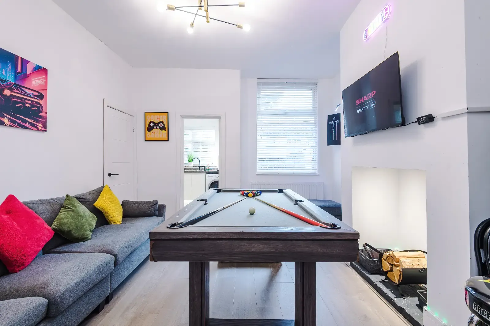 Game Zone | Near Trafford Centre | Sleeps 8 in 470 Liverpool Road, M30 7HZ - Property image 25 - VivreStays