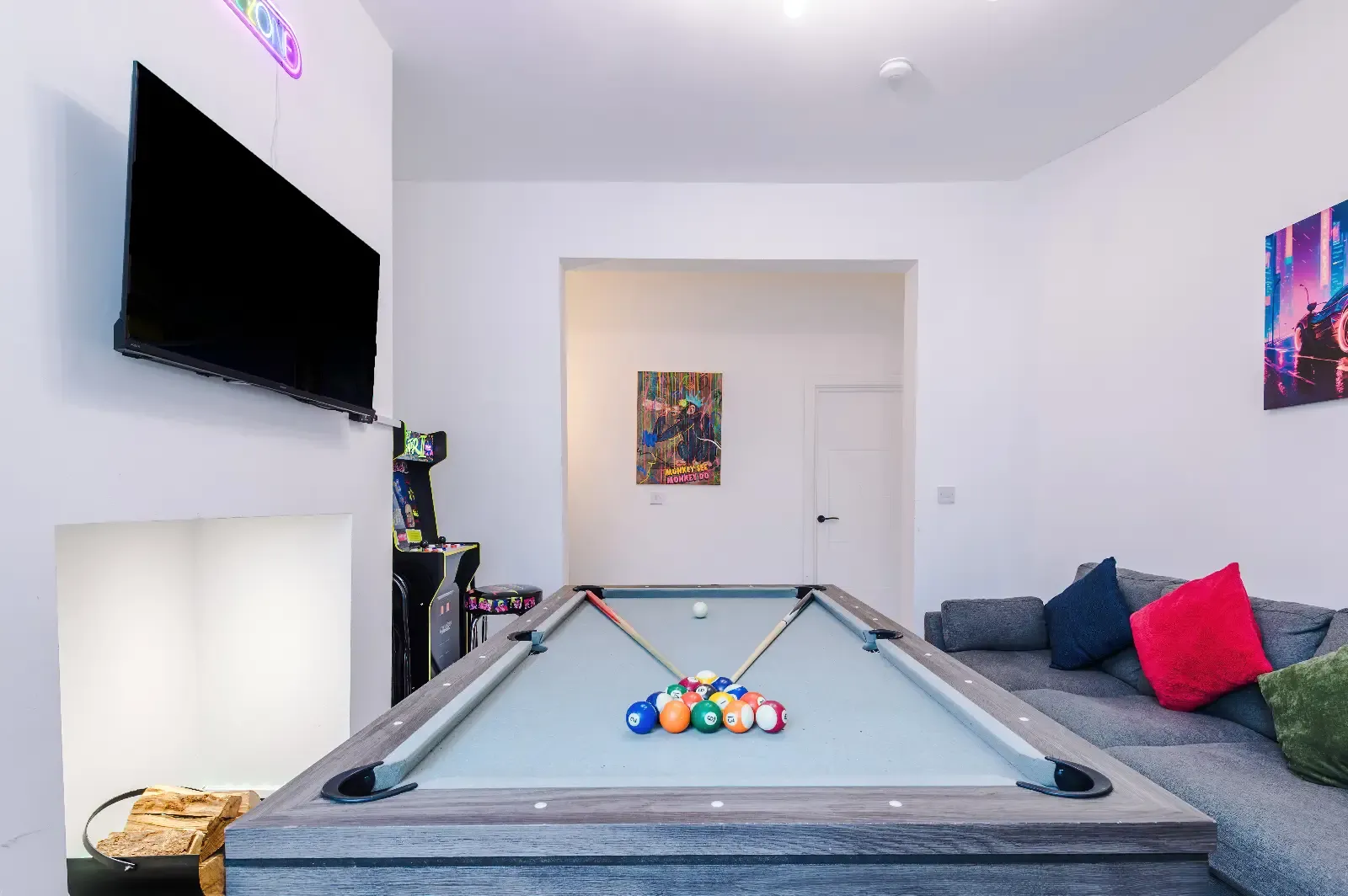 Game Zone | Near Trafford Centre | Sleeps 8 in 470 Liverpool Road, M30 7HZ - Property image 31 - VivreStays