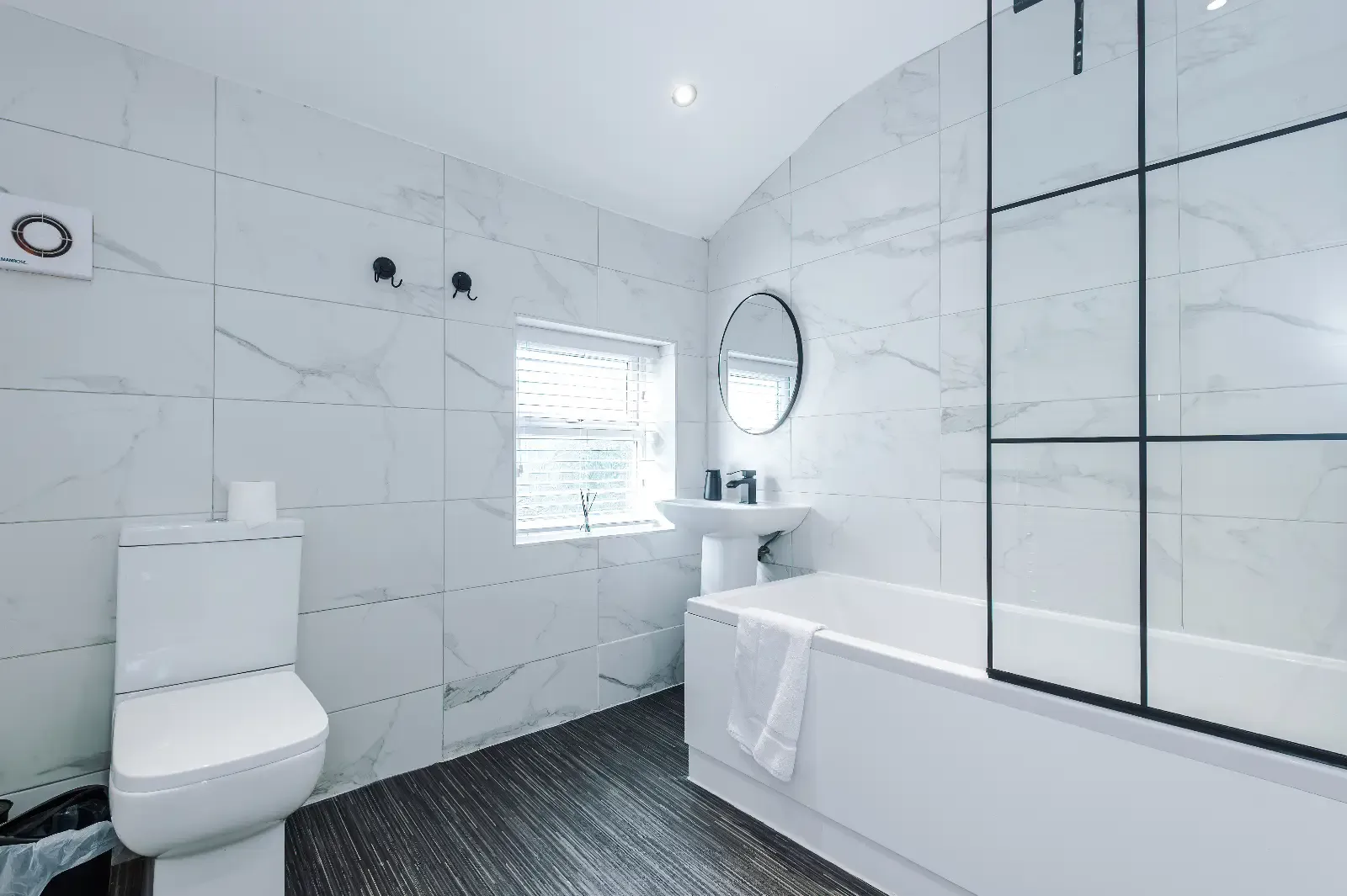 Game Zone | Near Trafford Centre | Sleeps 8 in 470 Liverpool Road, M30 7HZ - Property image 44 - VivreStays