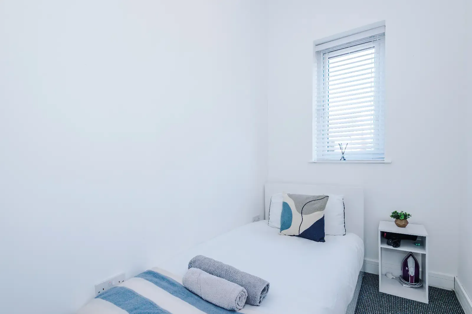Game Zone | Near Trafford Centre | Sleeps 8 in 470 Liverpool Road, M30 7HZ - Property image 50 - VivreStays