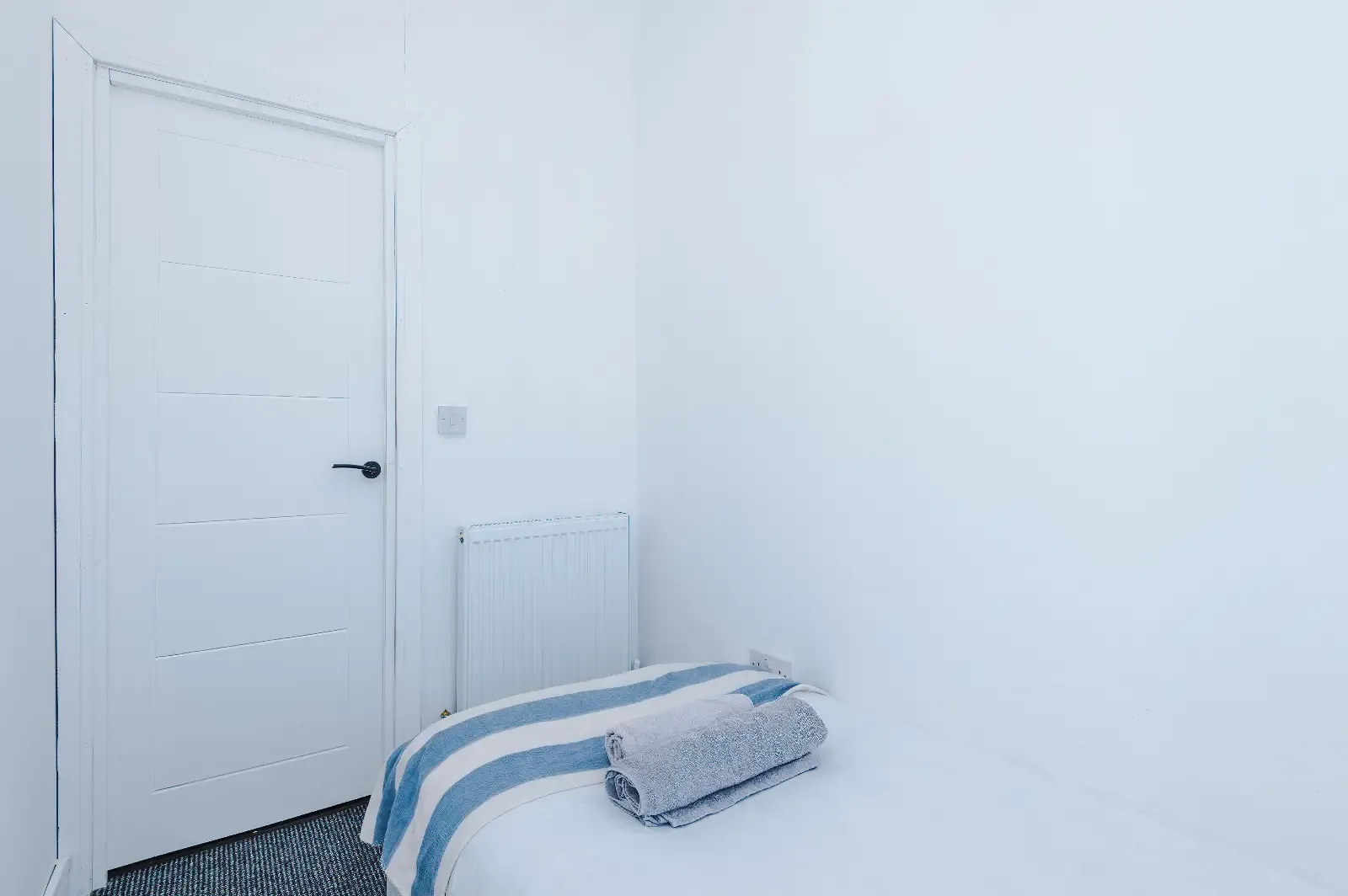 Game Zone | Near Trafford Centre | Sleeps 8 in 470 Liverpool Road, M30 7HZ - Property image 51 - VivreStays