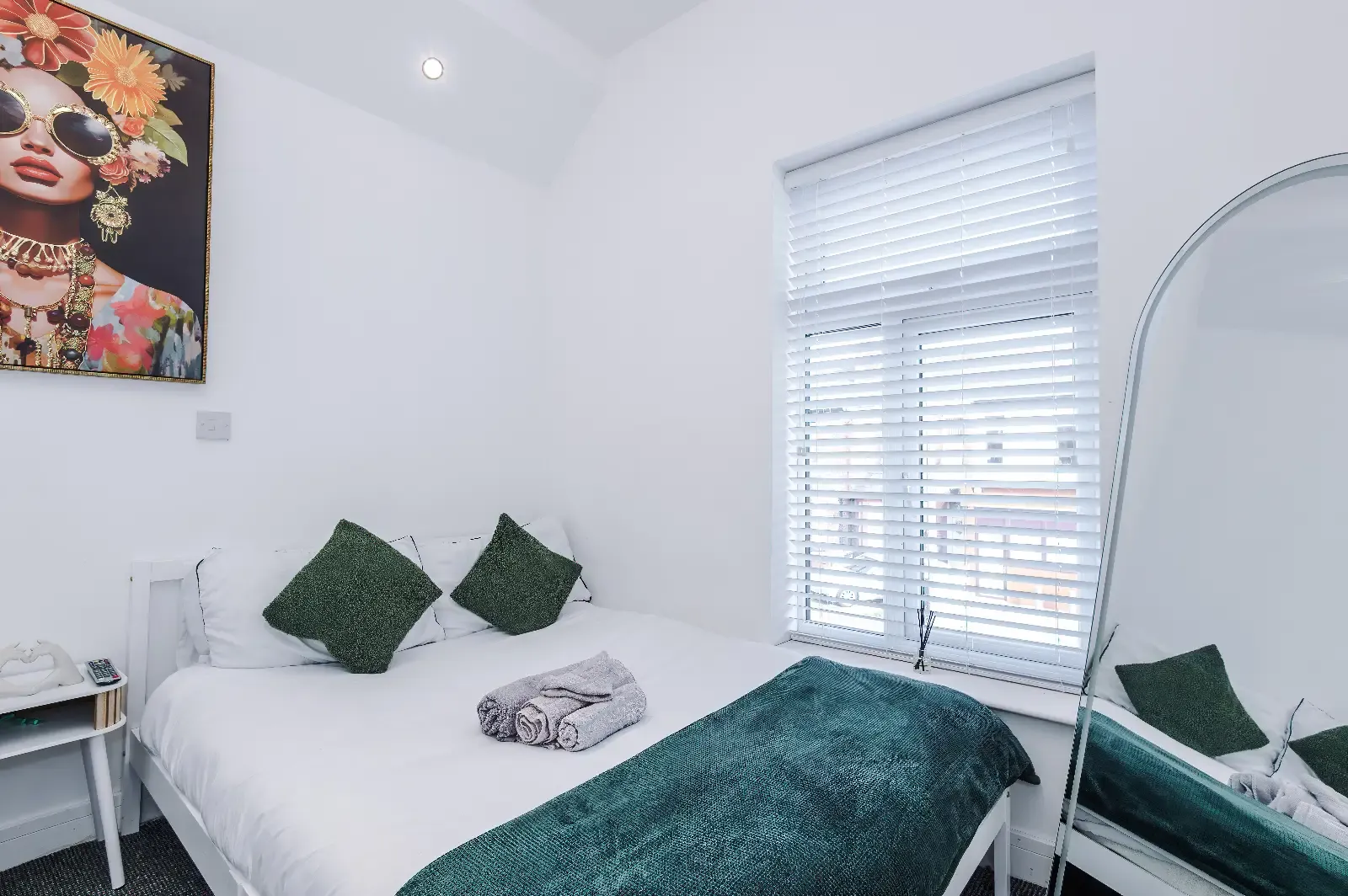 Game Zone | Near Trafford Centre | Sleeps 8 in 470 Liverpool Road, M30 7HZ - Property image 55 - VivreStays