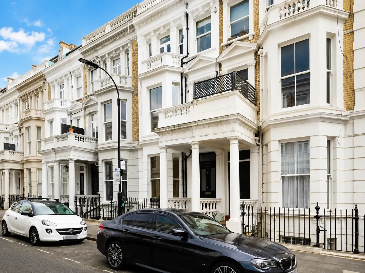 Bright West Kensington Flat with Private Balcony in 10 Fairholme Road, W14 9JX - Property image 7 - VivreStays