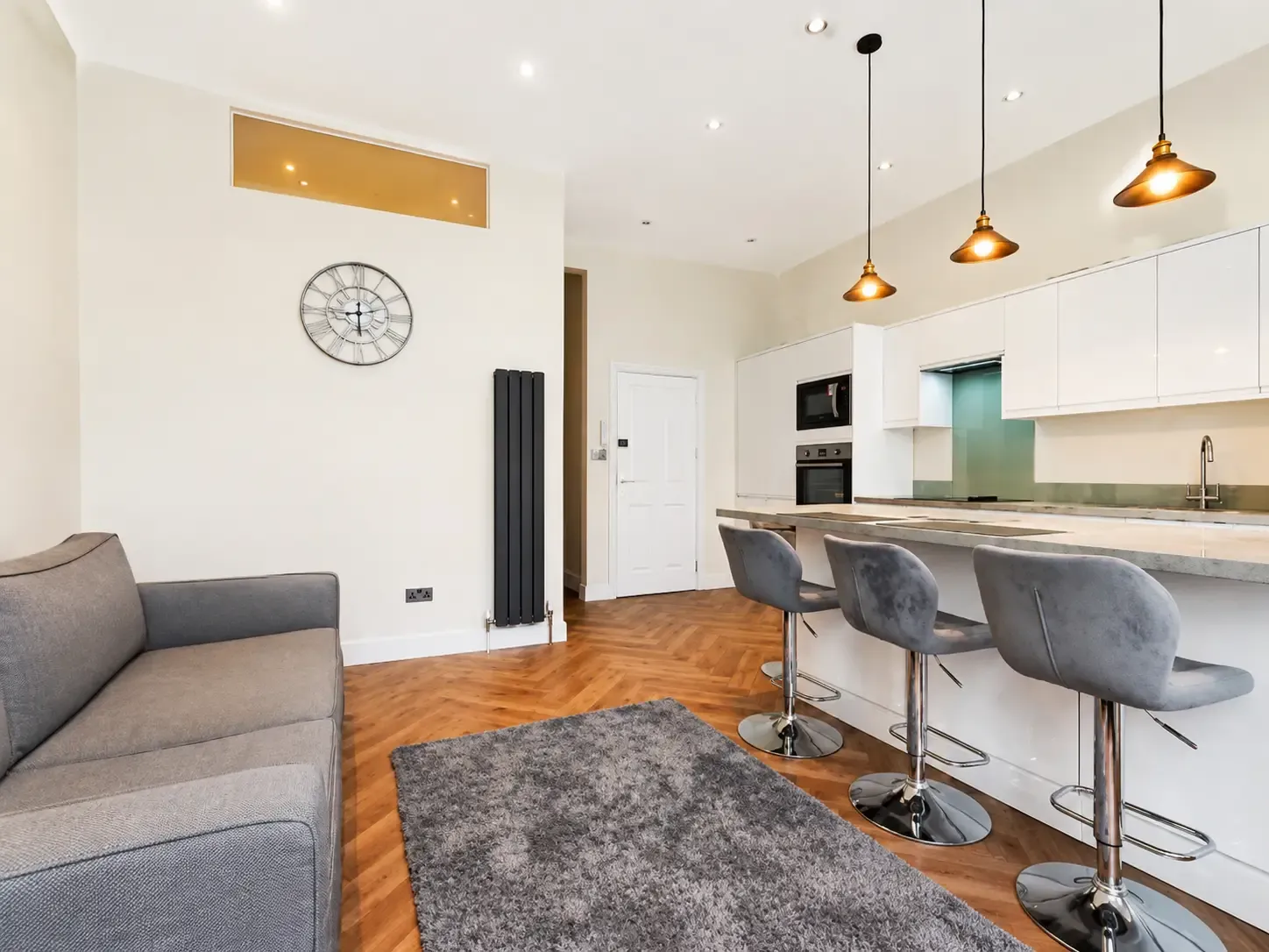 Bright West Kensington Flat with Private Balcony in 10 Fairholme Road, W14 9JX - Property image 14 - VivreStays