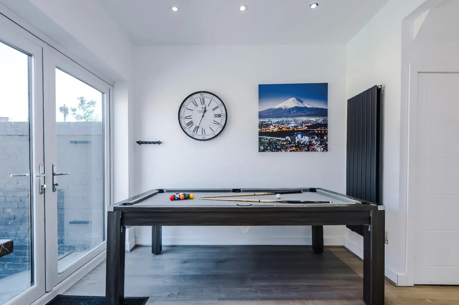 The Retreat | Contractors Paradise | Next to M60 in 92 Victoria Avenue, Manchester, M9 0RE, United Kingdom - Property image 10 - VivreStays