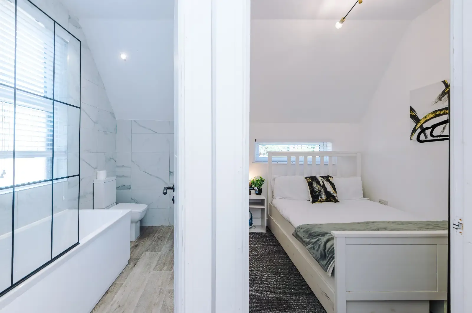 The Retreat | Contractors Paradise | Next to M60 in 92 Victoria Avenue, Manchester, M9 0RE, United Kingdom - Property image 13 - VivreStays