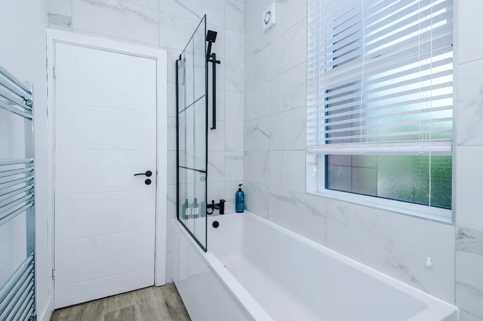 The Retreat | Contractors Paradise | Next to M60 in 92 Victoria Avenue, Manchester, M9 0RE, United Kingdom - Property image 16 - VivreStays