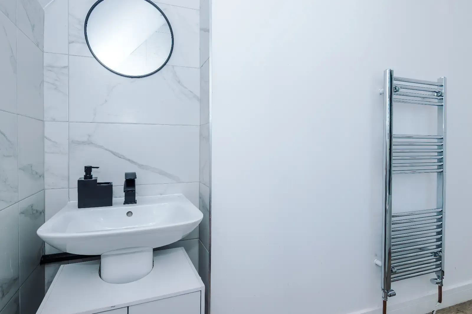 The Retreat | Contractors Paradise | Next to M60 in 92 Victoria Avenue, Manchester, M9 0RE, United Kingdom - Property image 19 - VivreStays