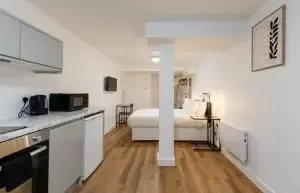 8 Stanley Street serviced apartment - Liverpool - VivreStays
