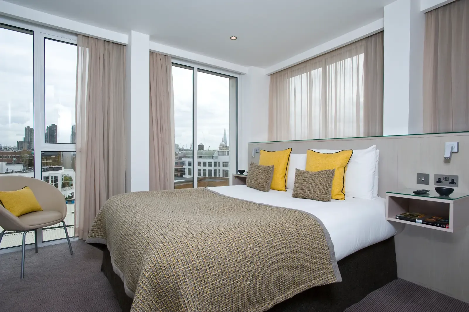 View The Rosebery by Supercity Aparthotels - City View Two Bedroom Suite in 20-26 Rosebery Avenue, EC1R 4SX The Rosebery by Supercity Aparthotels - City View Two Bedroom Suite in 20-26 Rosebery Avenue, EC1R 4SX - Property image 16 - VivreStays