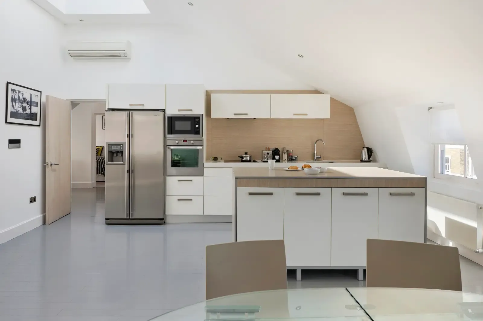 Nevern Place by Supercity Aparthotels - Two Bedroom Penthouse Suite in 27 Nevern Place, SW5 9PP - Property image 3 - VivreStays