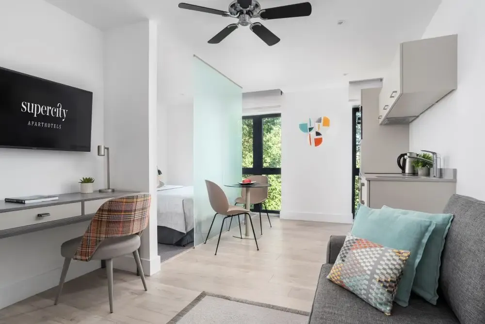 Q Square by Supercity Aparthotels - Studio Suite in 11 Queen's Square, BN1 3FD - Property image 3 - VivreStays