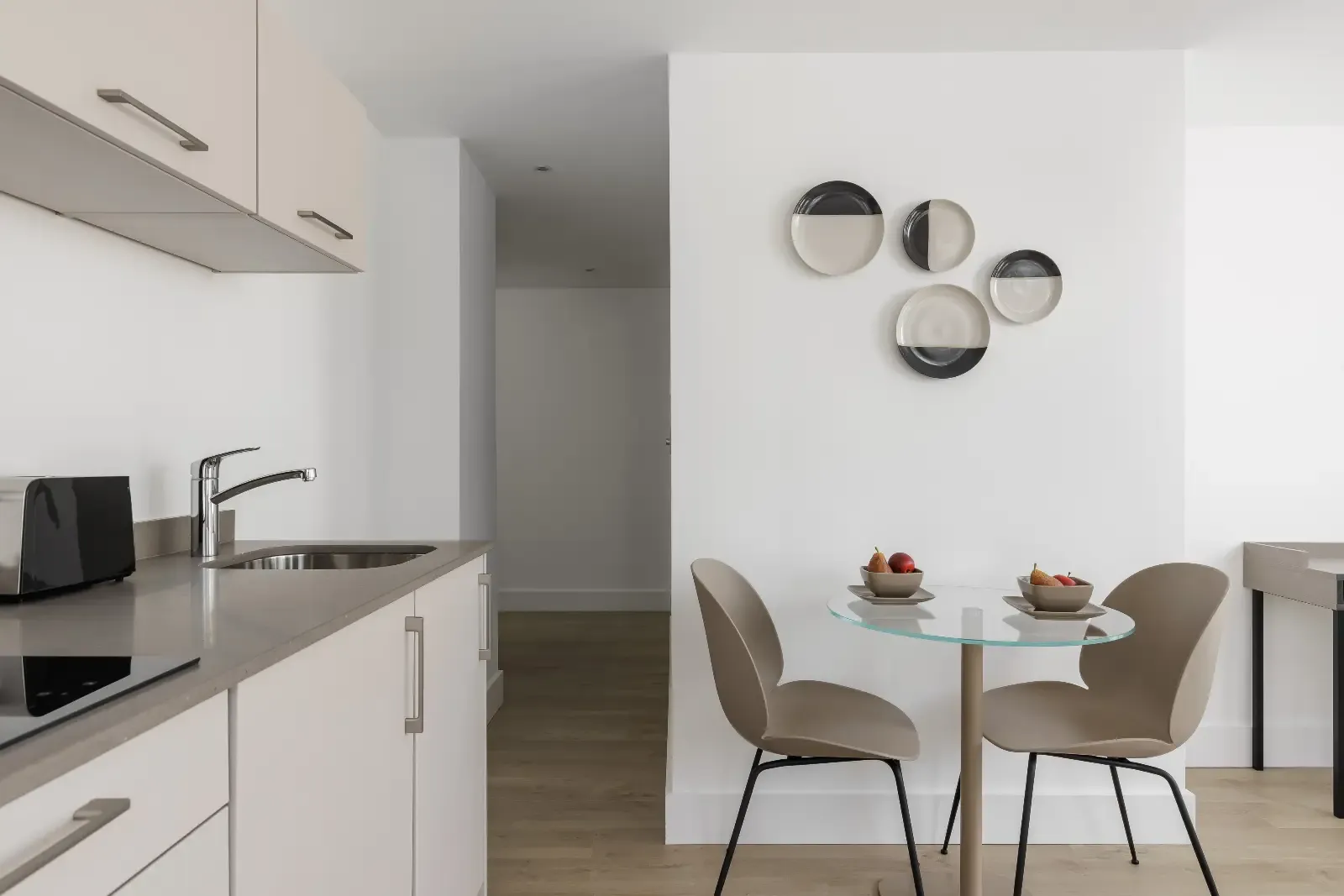The Jubilee by Supercity Aparthotels - One Bedroom Duplex Suite in 163 The Headrow, LS1 5RD - Property image 4 - VivreStays