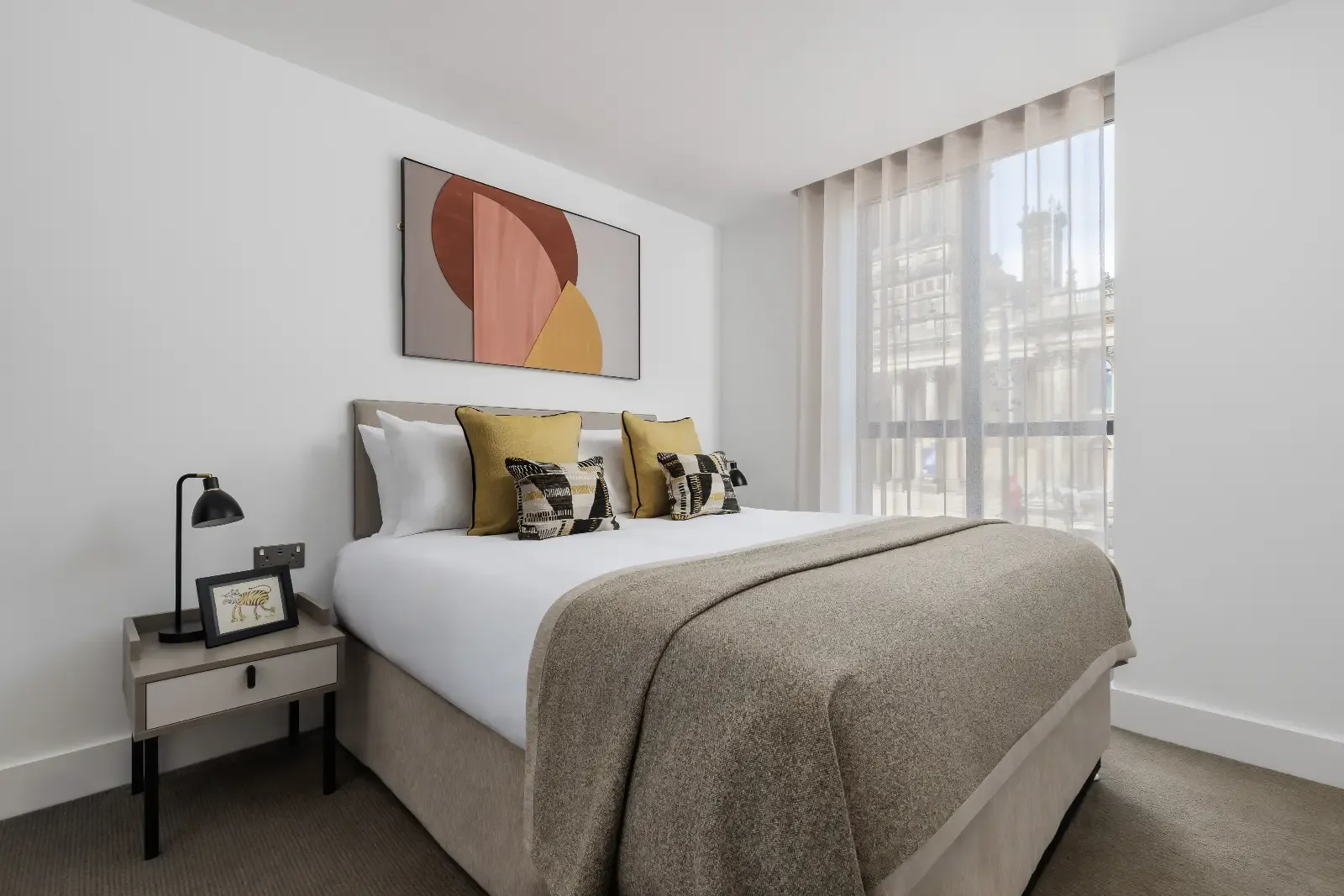 The Jubilee by Supercity Aparthotels - One Bedroom Duplex Suite in 163 The Headrow, LS1 5RD - Property image 5 - VivreStays