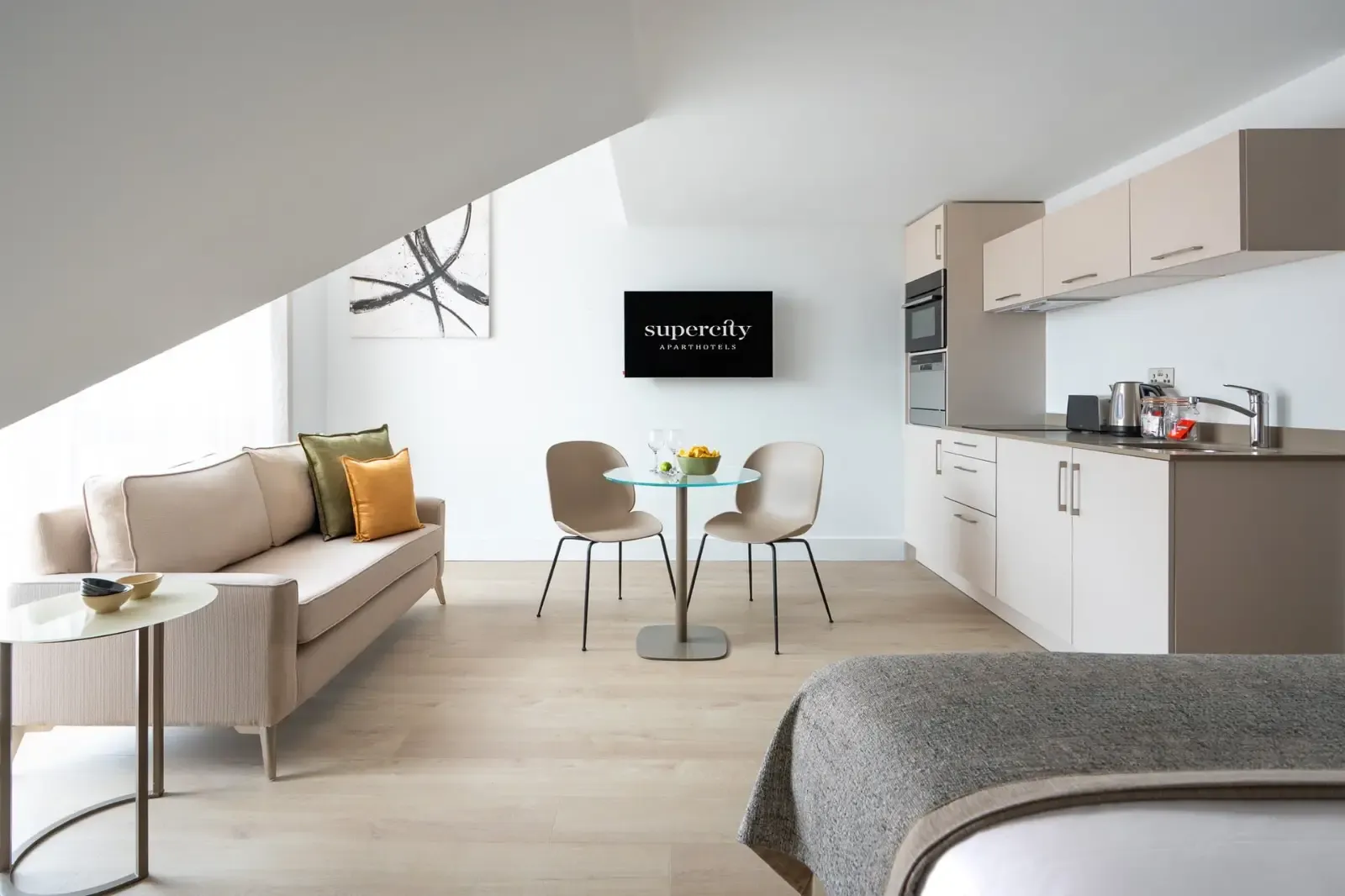 Micklegate by Supercity Aparthotels- Studio Suite serviced apartment - York - VivreStays