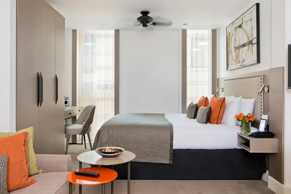 The Chronicle by Supercity Aparthotels - Studio Suite serviced apartment - London - VivreStays