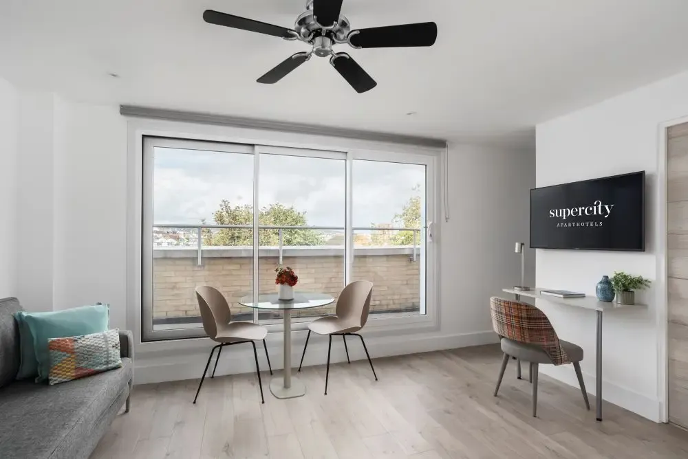 View Q Square by Supercity Aparthotels - One Bedroom Penthouse Suite Q Square by Supercity Aparthotels - One Bedroom Penthouse Suite serviced apartment - Brighton - VivreStays