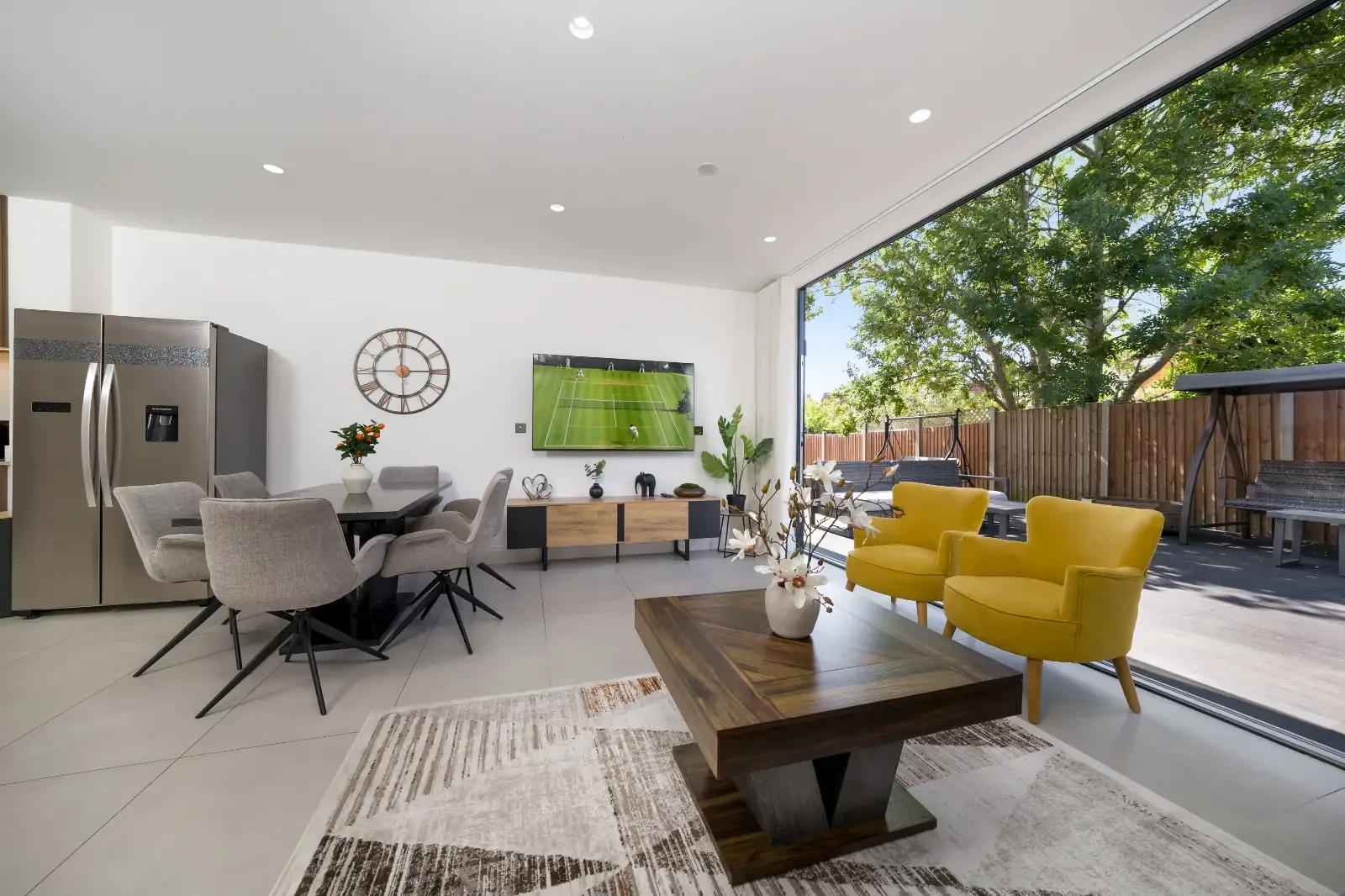 Veer Drive Residence 1 — Executive Serviced Accommodation for Teams serviced apartment - Harrow - VivreStays