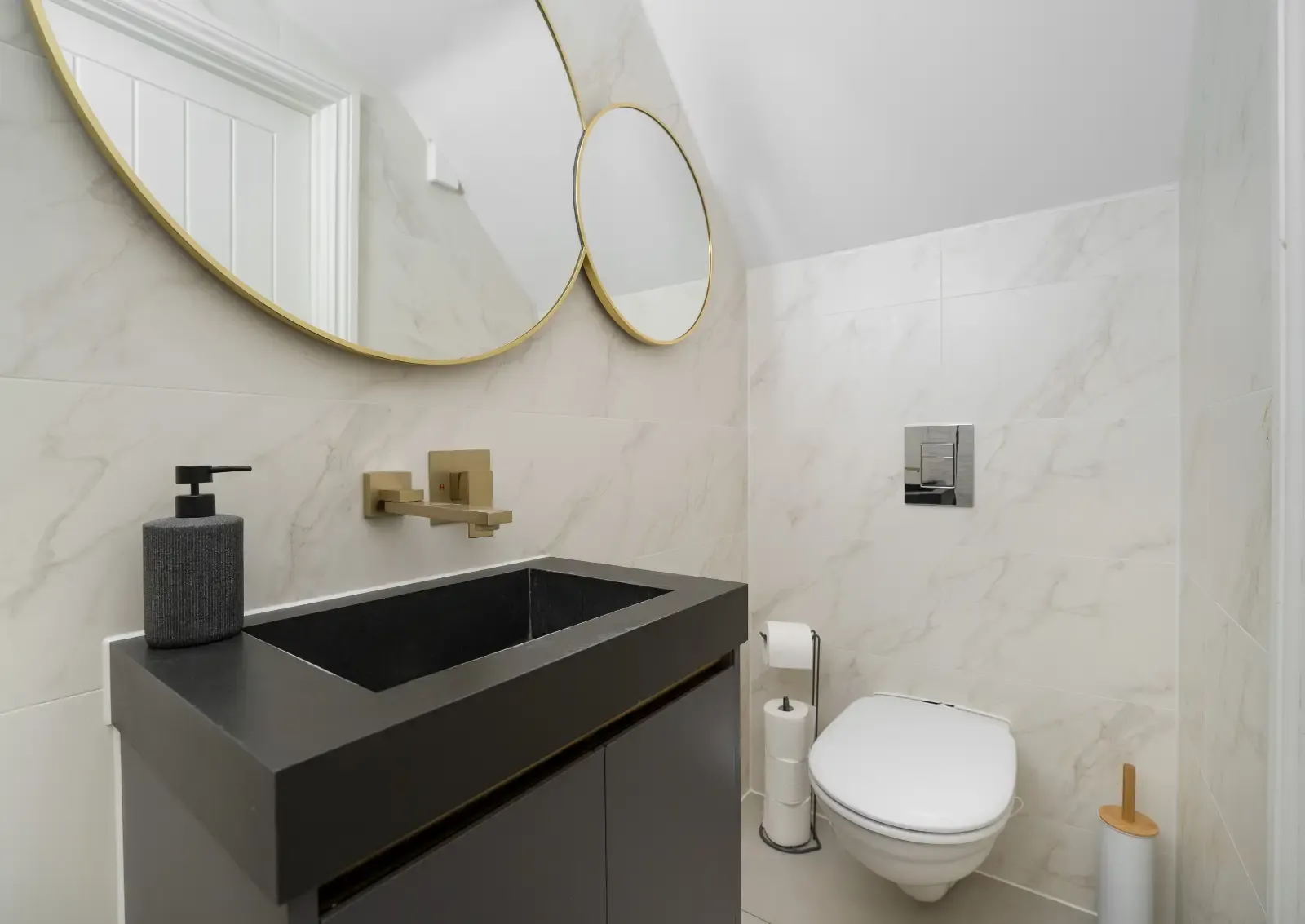 Veer Drive Residence 1 — Executive Serviced Accommodation for Teams in 1 Veer Drive, HA1 4WR - Property image 14 - VivreStays