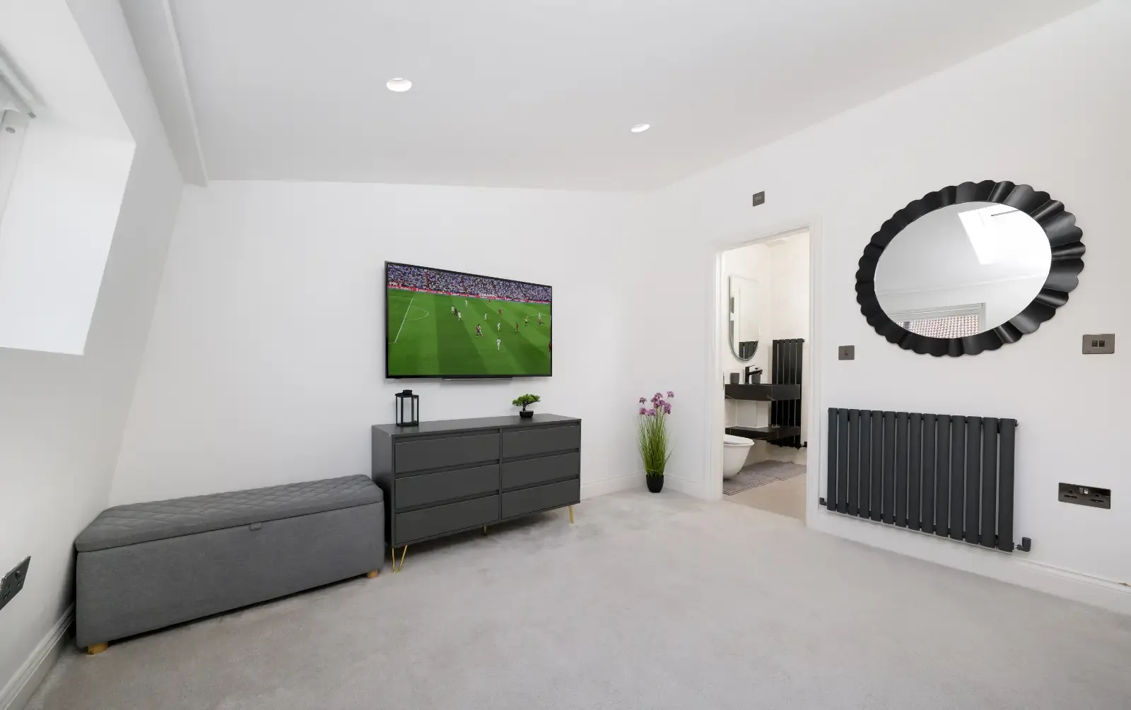Veer Drive Residence 1 — Executive Serviced Accommodation for Teams in 1 Veer Drive, HA1 4WR - Property image 40 - VivreStays