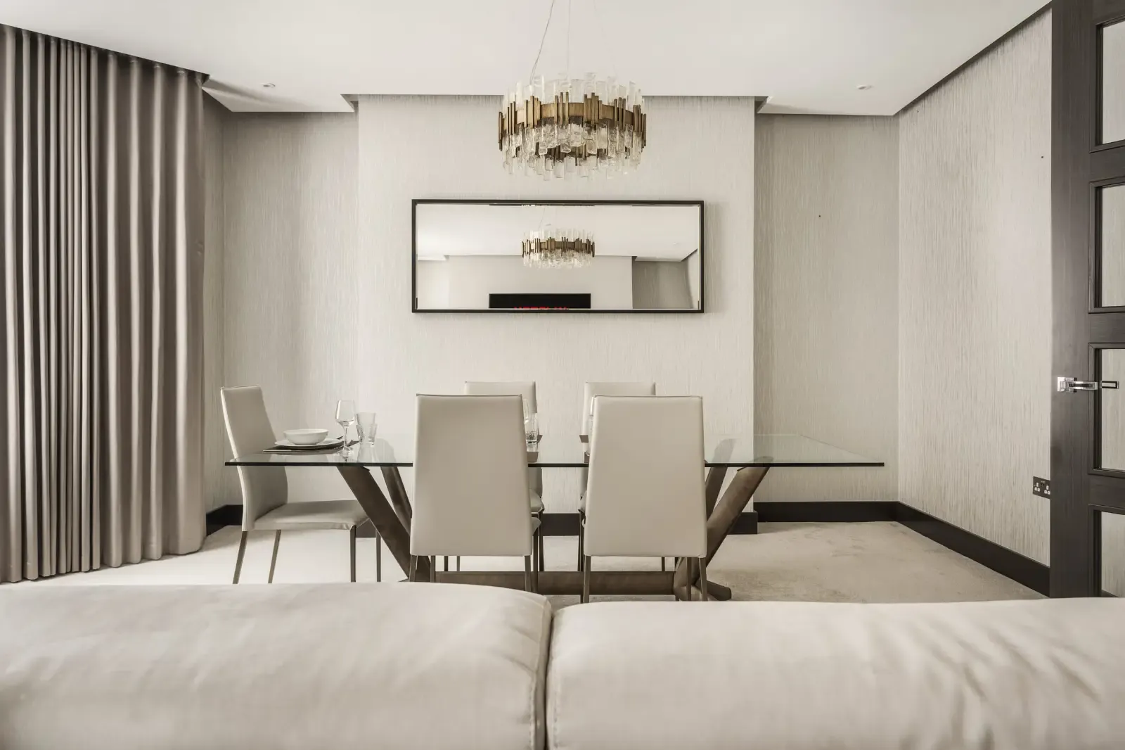 Spacious Marylebone 3BR Apartment | Near Hyde Park in 39 Upper Montagu Street, W1H 1FR - Property image 14 - VivreStays