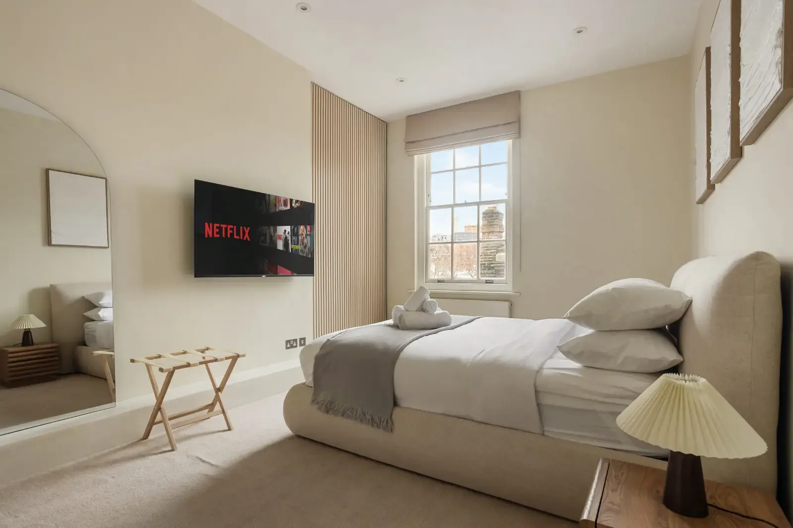 Elegant Knightsbridge 2BR Apartment | Near Harrods in 18 Cadogan Square, Kensington and Chelsea, London, SW1X 0JS, United Kingdom - Property image 15 - VivreStays