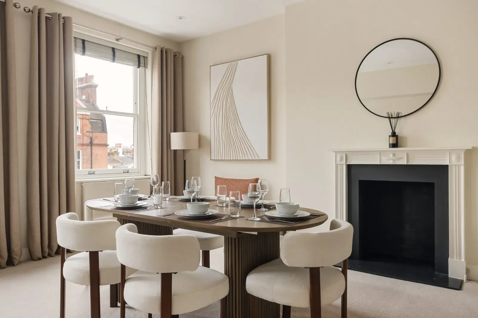 Elegant Knightsbridge 2BR Apartment | Near Harrods in 18 Cadogan Square, Kensington and Chelsea, London, SW1X 0JS, United Kingdom - Property image 20 - VivreStays