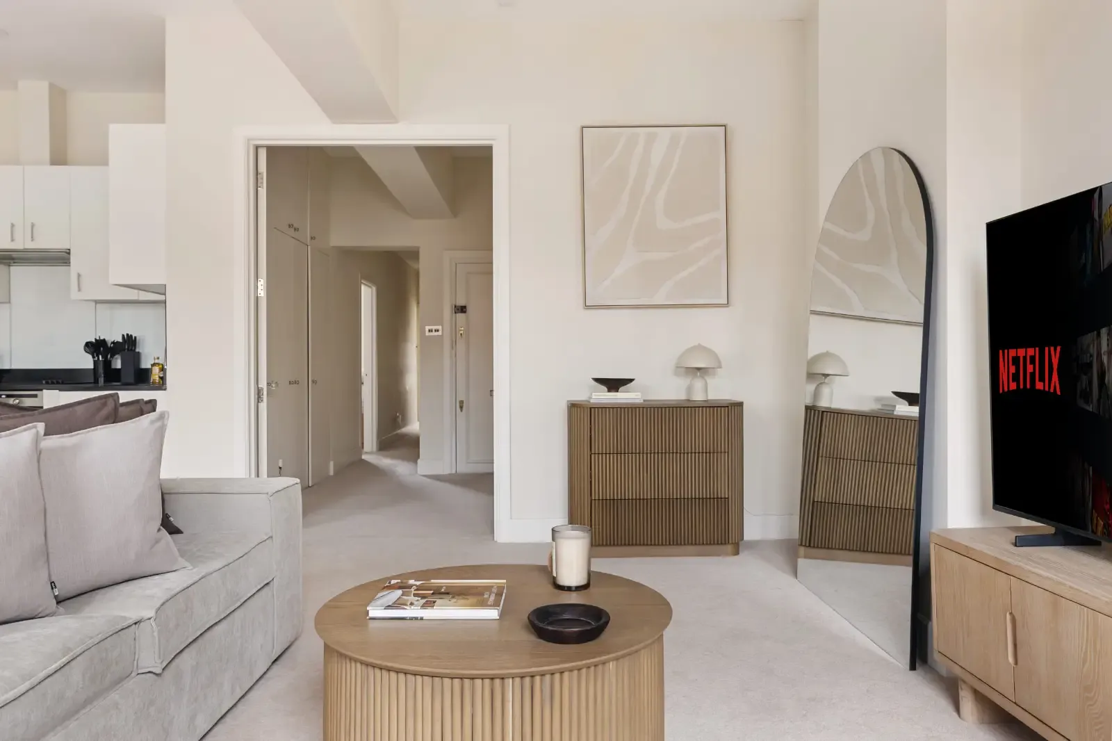 Elegant Knightsbridge 2BR Apartment | Near Harrods in 18 Cadogan Square, Kensington and Chelsea, London, SW1X 0JS, United Kingdom - Property image 22 - VivreStays