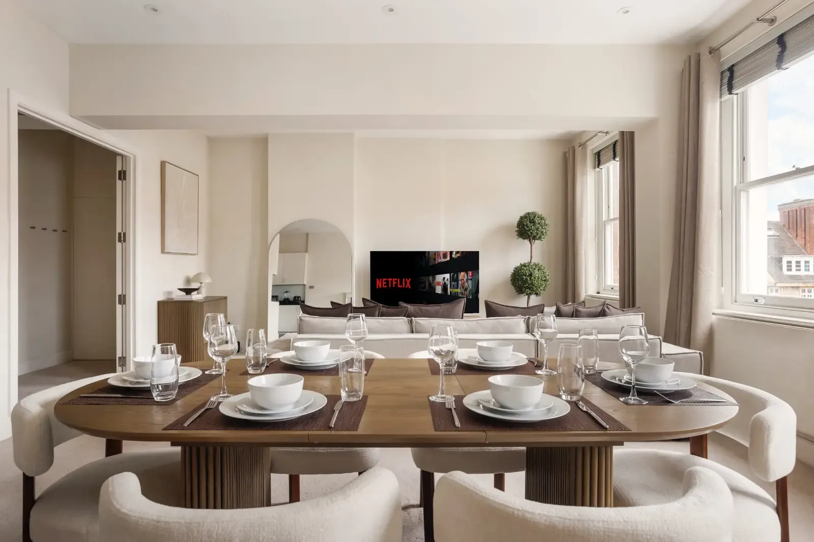 Elegant Knightsbridge 2BR Apartment | Near Harrods in 18 Cadogan Square, Kensington and Chelsea, London, SW1X 0JS, United Kingdom - Property image 24 - VivreStays