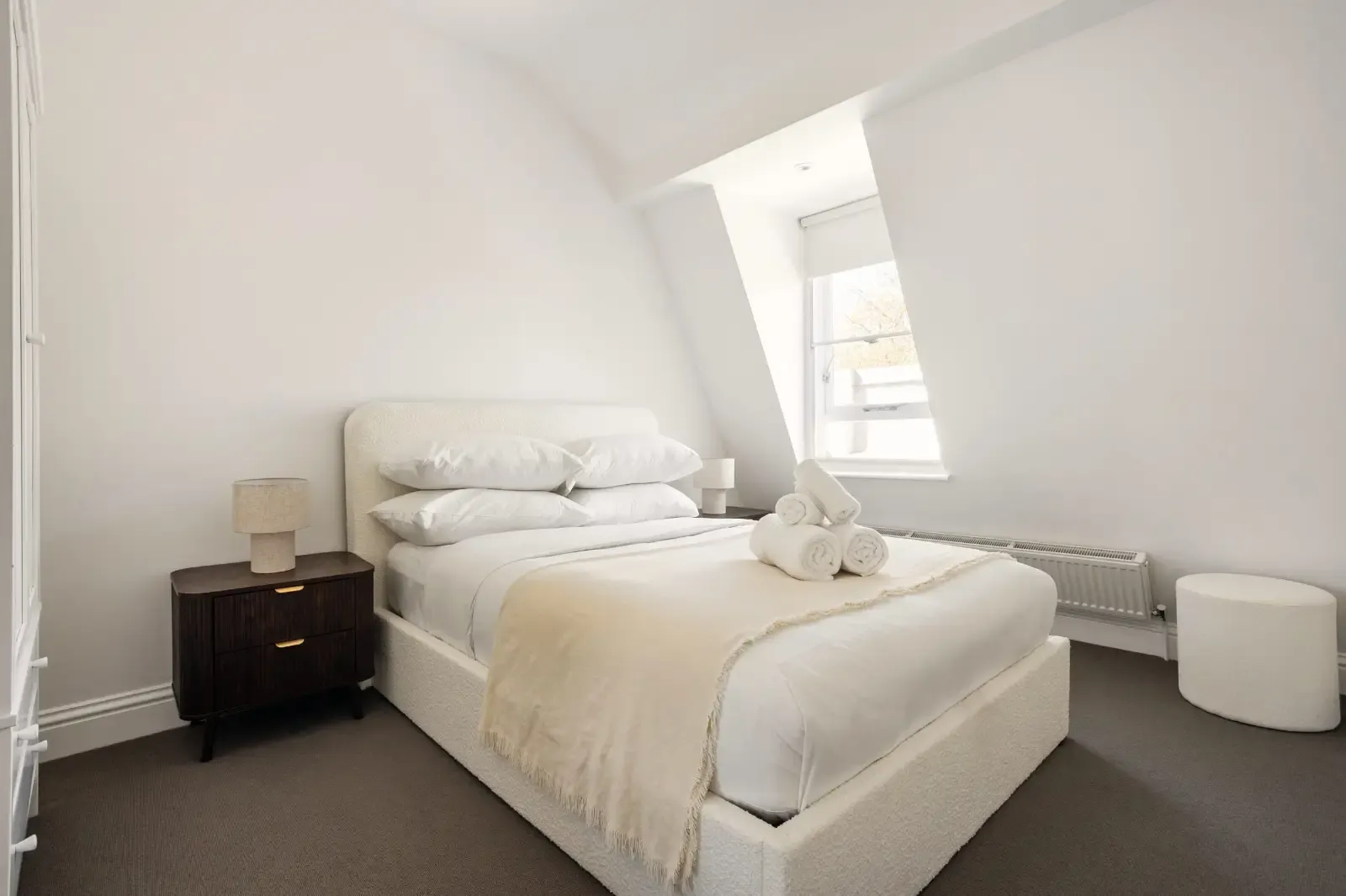 View 2BR Chelsea Apartment | Radnor Walk & Sloane Square in 39 Radnor Walk, SW3 4BP 2BR Chelsea Apartment | Radnor Walk & Sloane Square in 39 Radnor Walk, SW3 4BP - Property image 6 - VivreStays