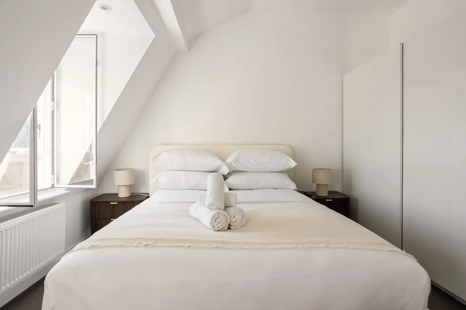 View 2BR Chelsea Apartment | Radnor Walk & Sloane Square in 39 Radnor Walk, SW3 4BP 2BR Chelsea Apartment | Radnor Walk & Sloane Square in 39 Radnor Walk, SW3 4BP - Property image 17 - VivreStays