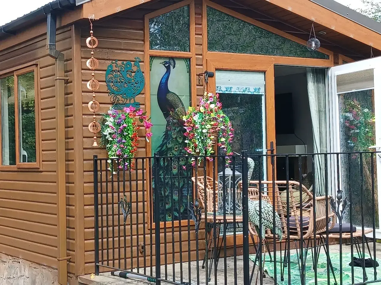 Peacock Lodge Quirky & Tranquil Home from Home in PH3 1ET, Auchterarder, Perth and Kinross, Scotland, United Kingdom - Property image 22 - VivreStays