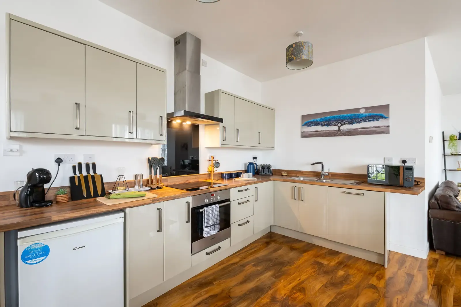 Spacious, Well-Equipped Apartment: Wi-Fi & Parking in NR30 2PA - Property image 2 - VivreStays