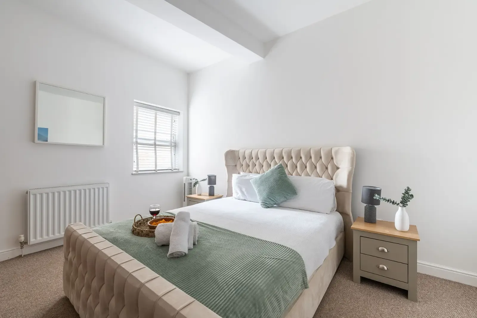 Spacious, Well-Equipped Apartment: Wi-Fi & Parking in NR30 2PA - Property image 10 - VivreStays