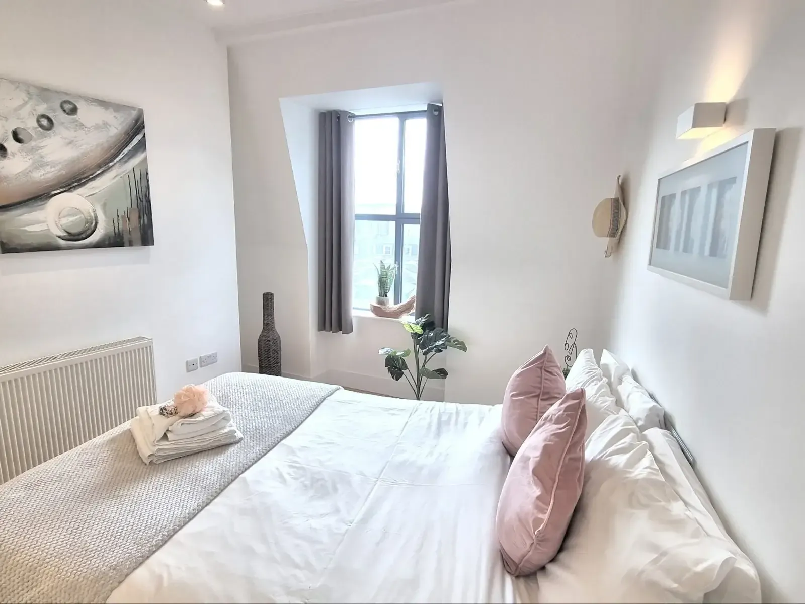 Shard View Apartments One-Bedroom in 19 St. Mary At Hill, EC3R 8EE - Property image 5 - VivreStays