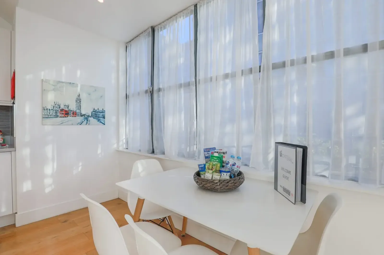 Shard View Apartments two-bedroom in 19 St. Mary At Hill, EC3R 8EE - Property image 2 - VivreStays