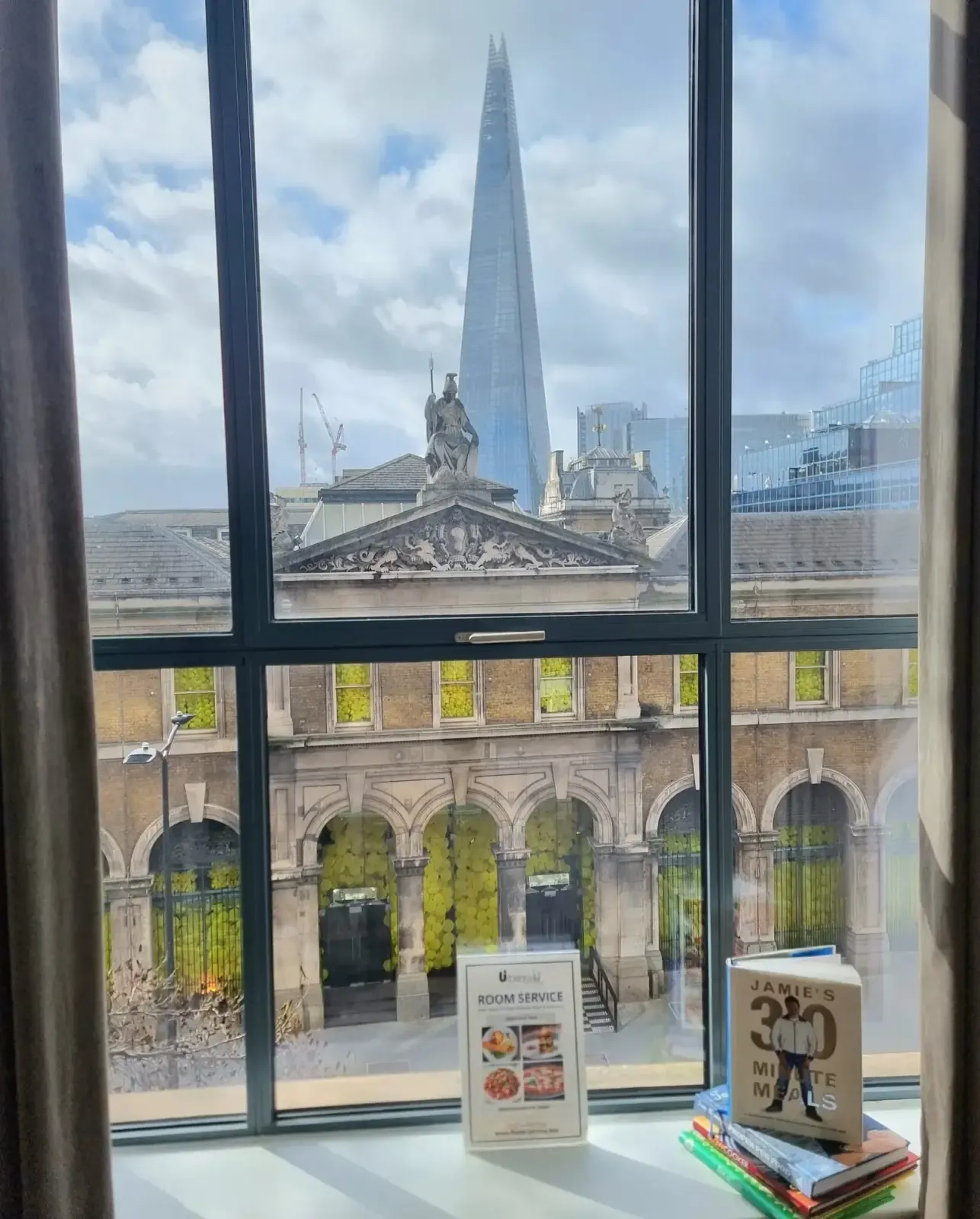 Shard View Apartments two-bedroom in 19 St. Mary At Hill, EC3R 8EE - Property image 4 - VivreStays