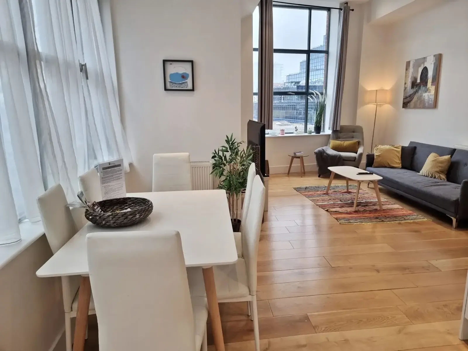 Shard View Apartments two-bedroom serviced apartment - London - VivreStays