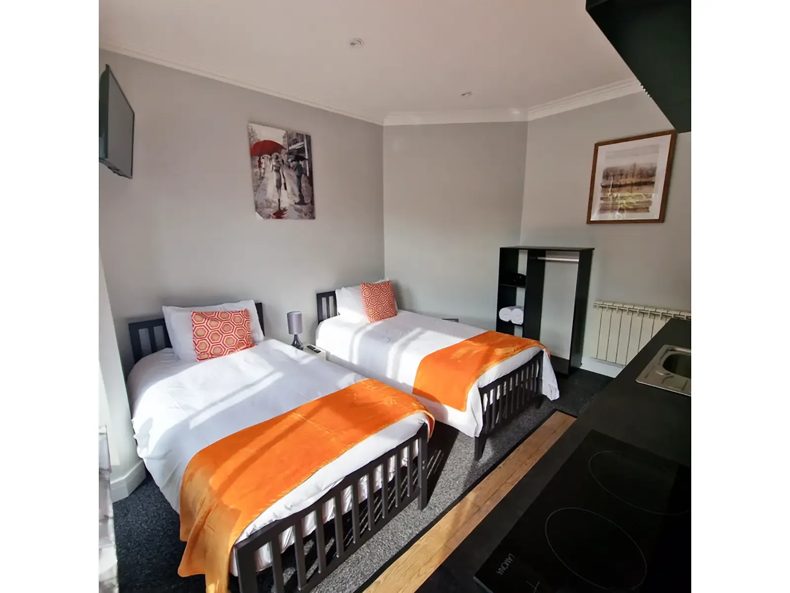 RH Studio 2 in 19 Riverside Road, Norwich, NR1 1SR, United Kingdom - Property image 3 - VivreStays