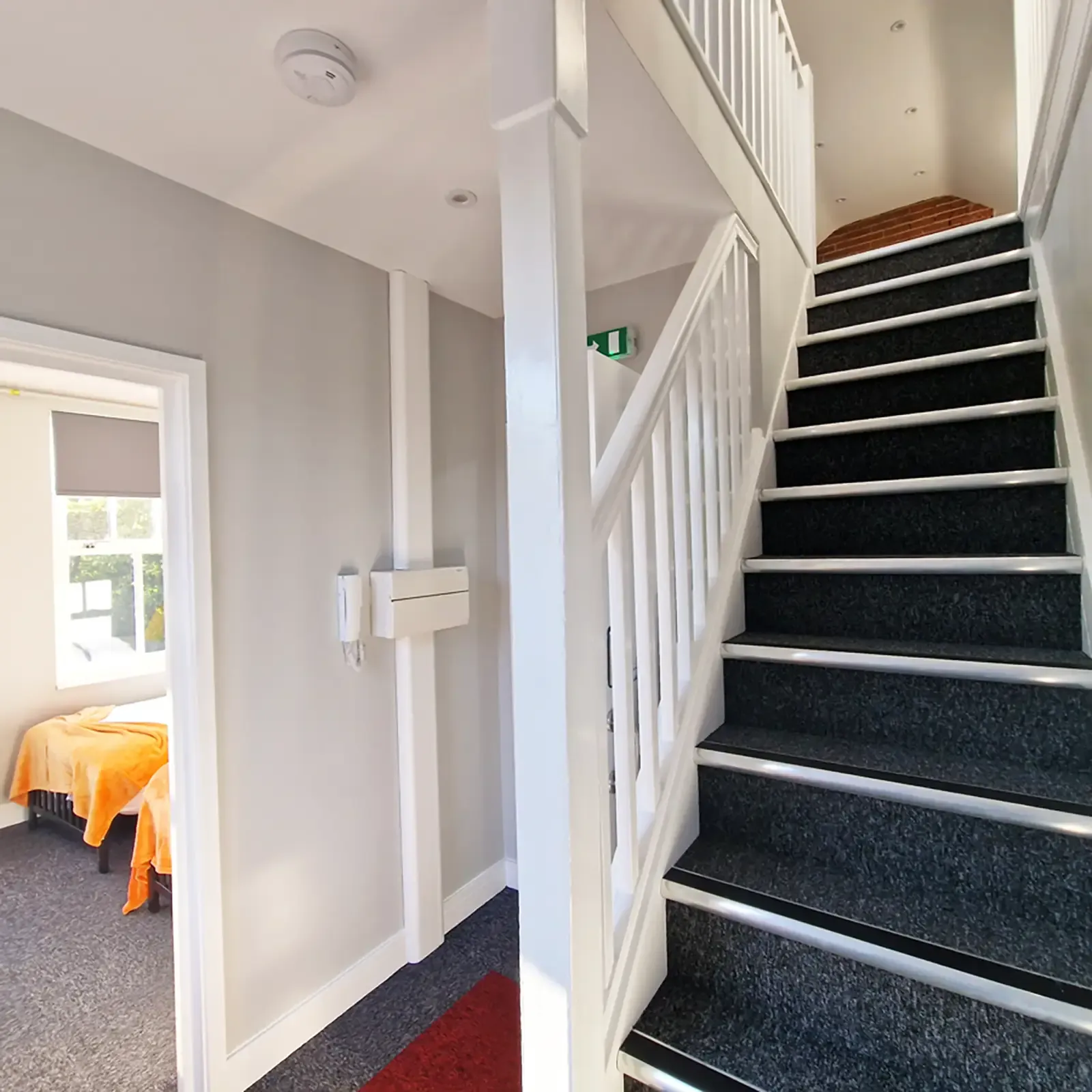 RH Apartment 5 in 19 Riverside Road, Norwich, NR1 1SR, United Kingdom - Property image 7 - VivreStays