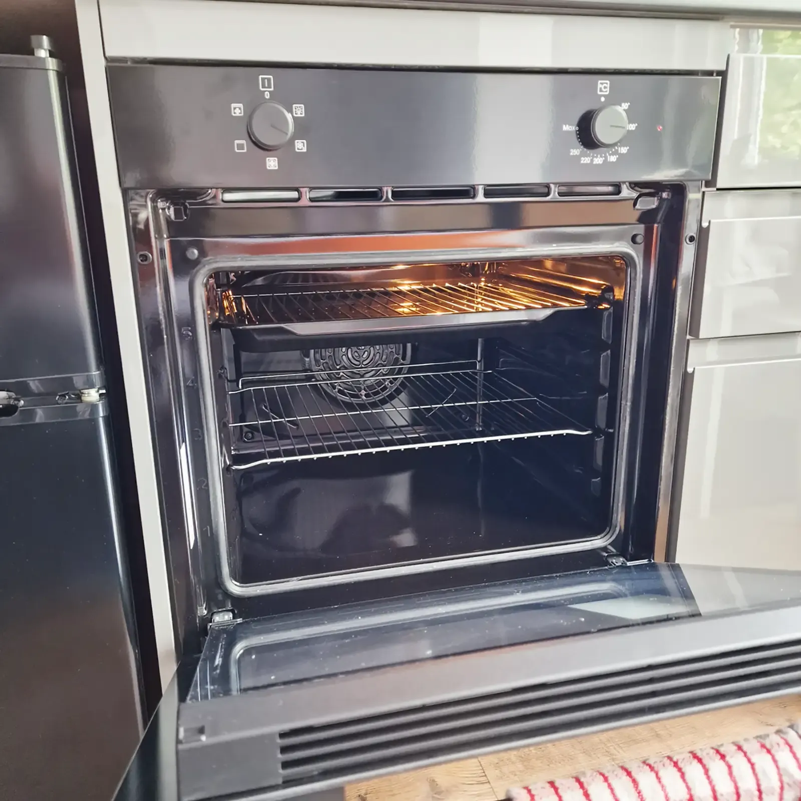 RH Apartment 5 in 19 Riverside Road, Norwich, NR1 1SR, United Kingdom - Property image 19 - VivreStays