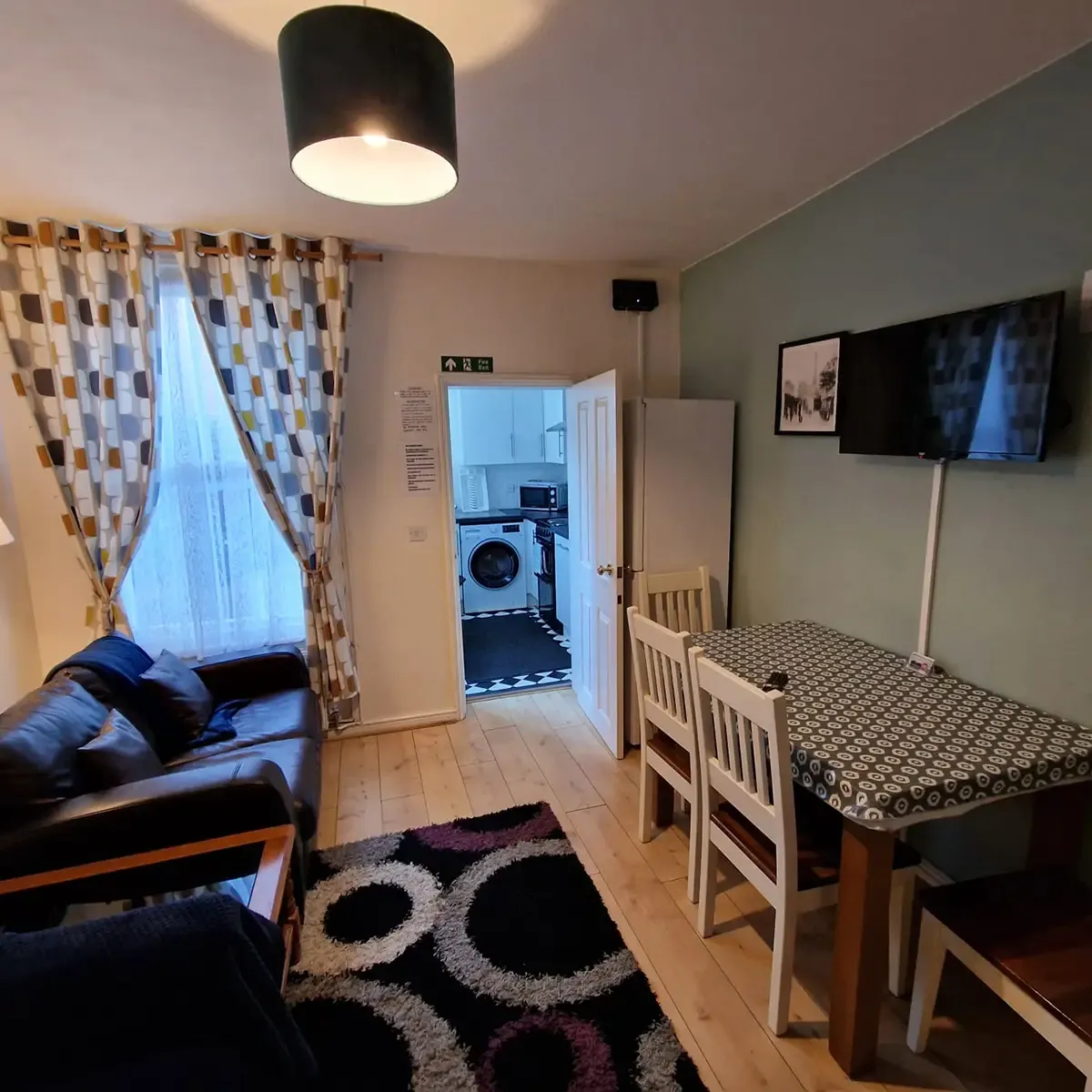 Quayside Walk serviced apartment - UK - VivreStays