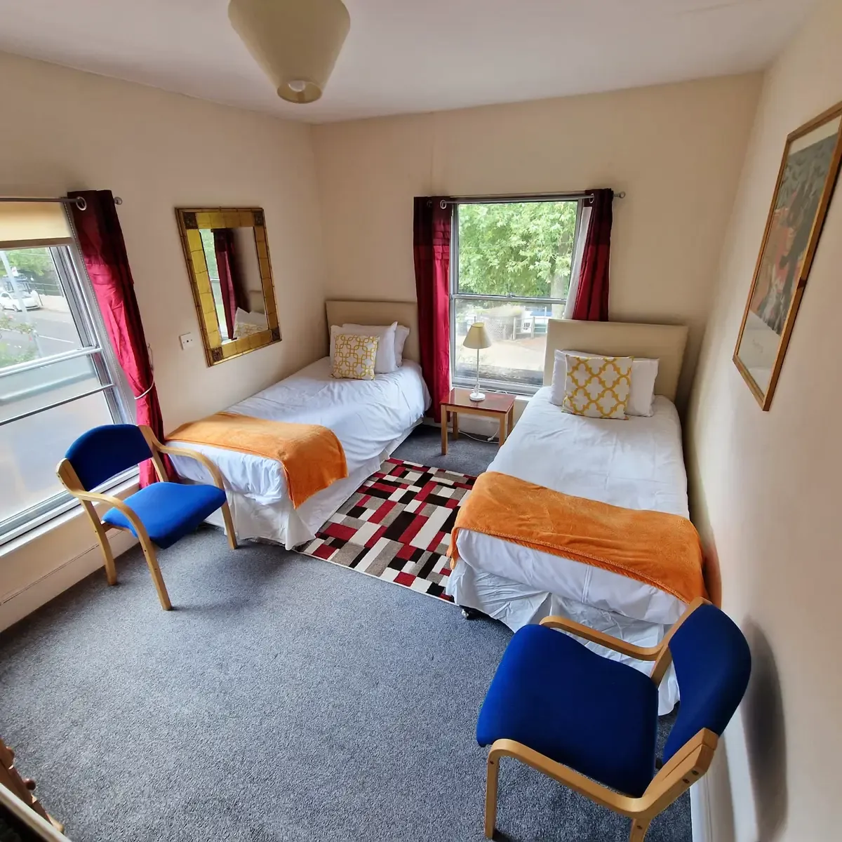 Trade Stay House in 39 Riverside Road, Norwich, NR1 1SR, United Kingdom - Property image 2 - VivreStays