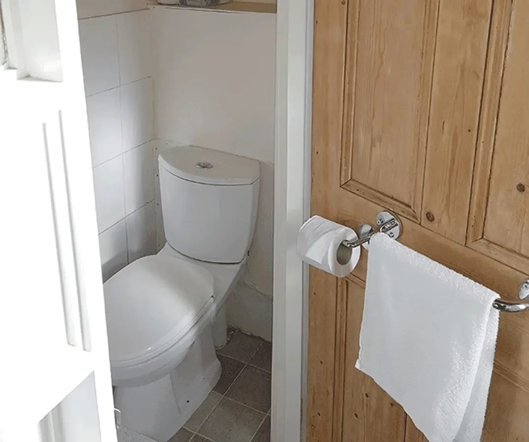 Trade Stay House in 39 Riverside Road, Norwich, NR1 1SR, United Kingdom - Property image 8 - VivreStays