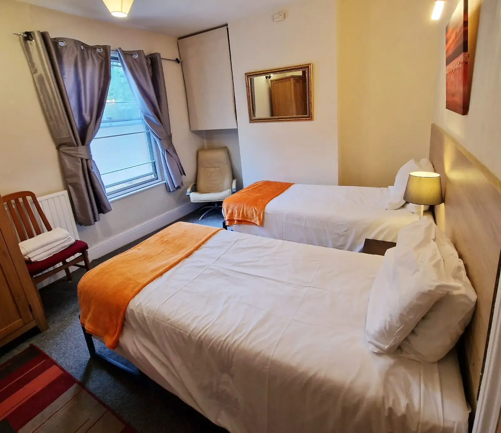Trade Stay House in 39 Riverside Road, Norwich, NR1 1SR, United Kingdom - Property image 13 - VivreStays