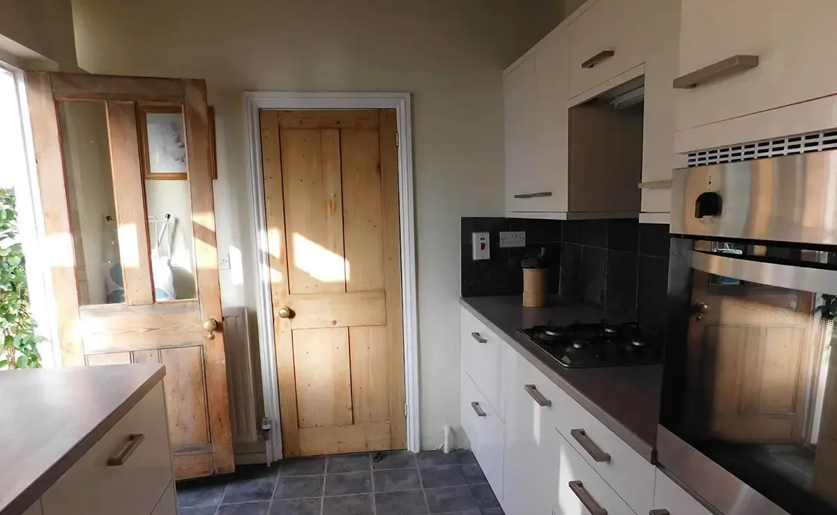 Trade Stay House in 39 Riverside Road, Norwich, NR1 1SR, United Kingdom - Property image 16 - VivreStays