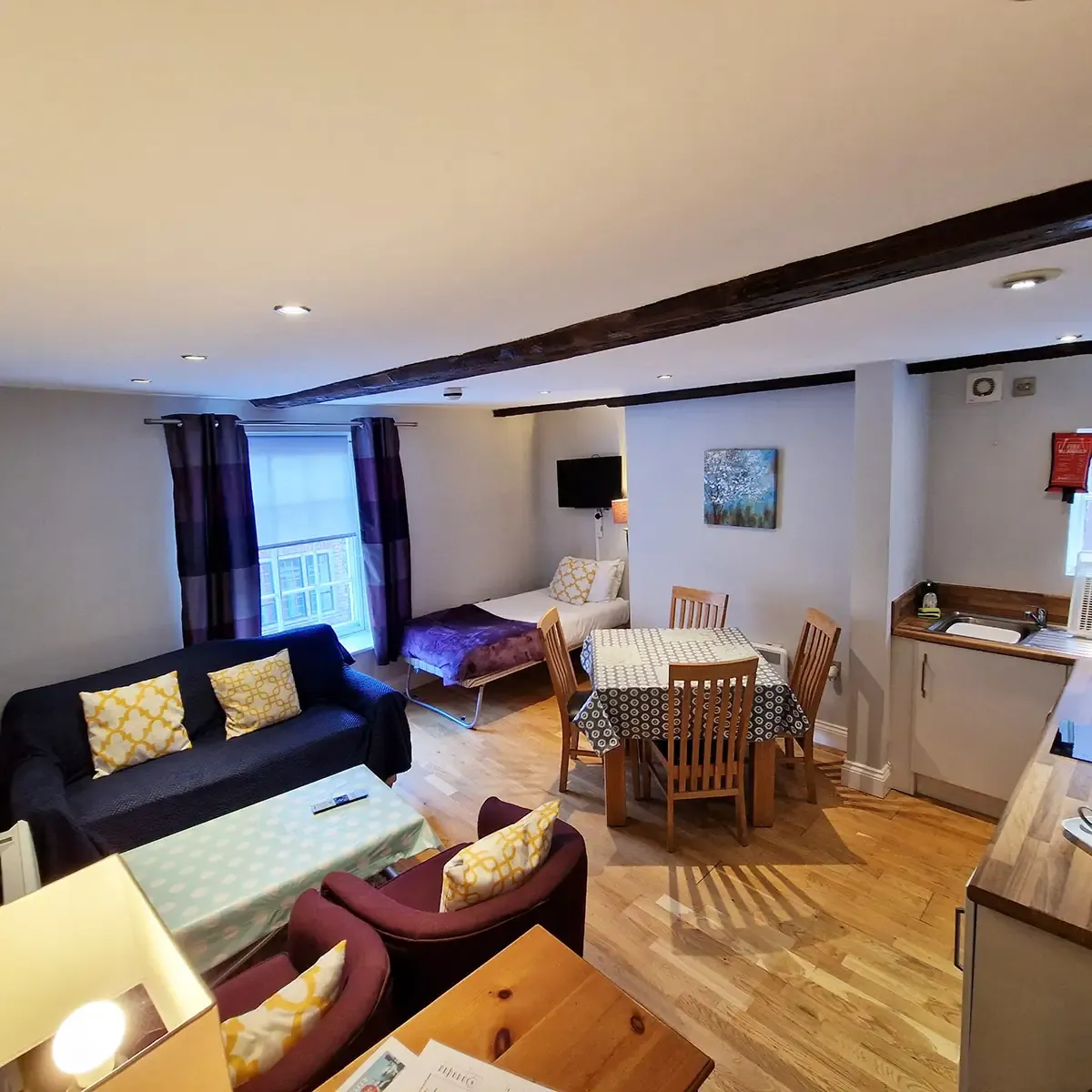 The Old Work Shop in 17 Colegate, NR3 1BN - Property image 3 - VivreStays