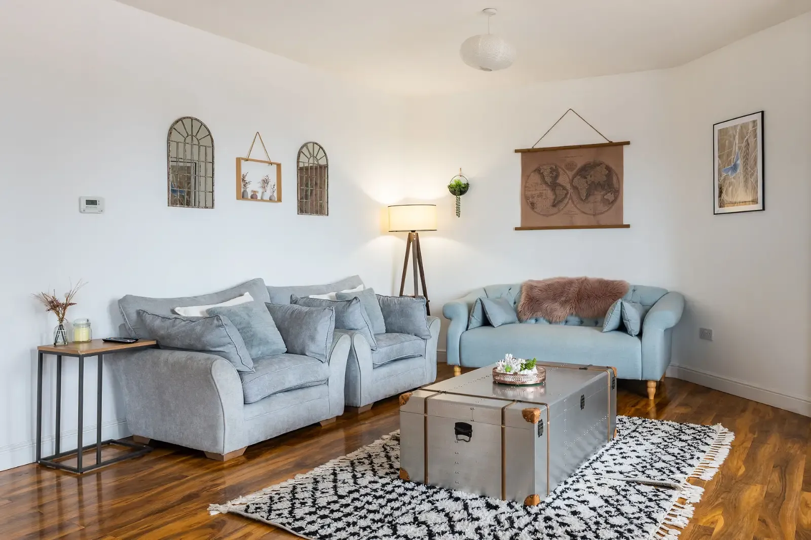 Modern Penthouse with Balcony - Near Beach & Town in NR30 2PA, Great Yarmouth, Norfolk, England, United Kingdom - Property image 3 - VivreStays